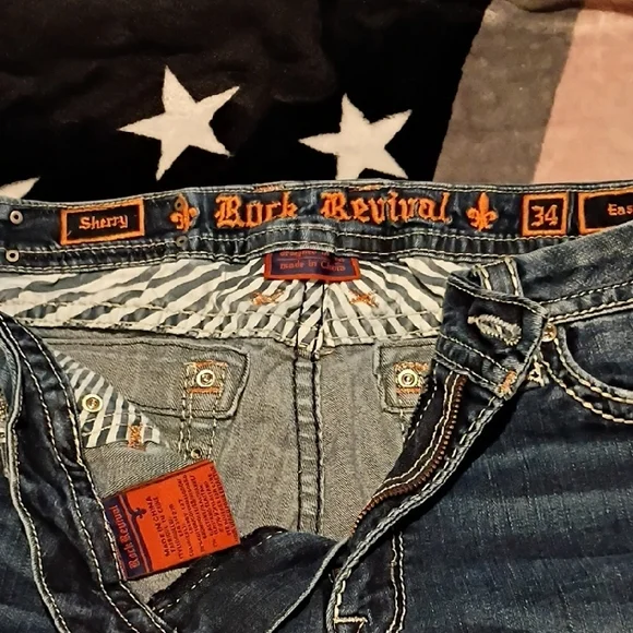 Rock Revival Distressed Blue Jean Shorts - Picture 5 of 6